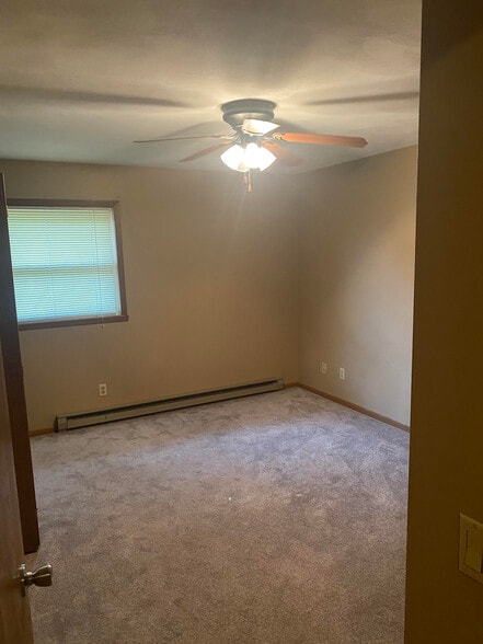 bedroom 2 - 686 Trailsway Ln