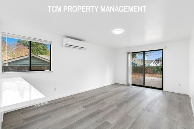 Building Photo - 35426 18th Ave SW