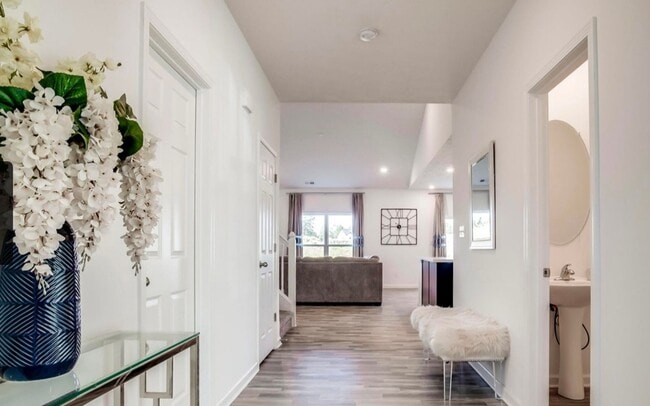 Building Photo - 4BR/2/5 Bath Home for Rent - Overlook at Eastwood - Two Car Garage!