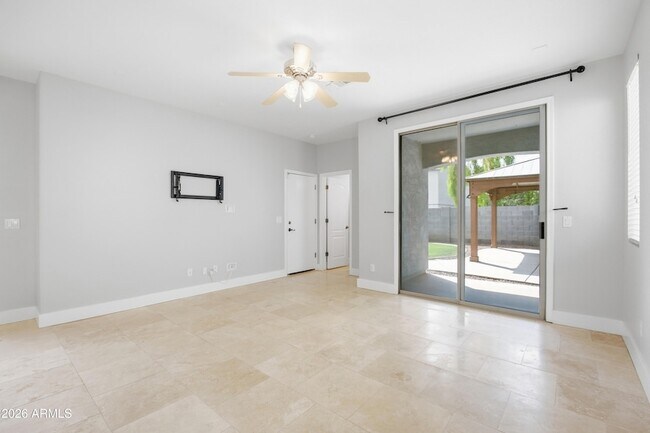 Building Photo - 4248 S Mariposa Dr