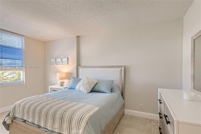 Building Photo - 2501 S Ocean Dr