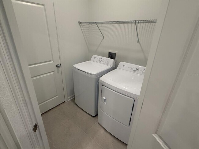 Building Photo - 4813 Katrina Dr