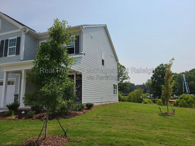 Building Photo - 704 Wrights Creek Way