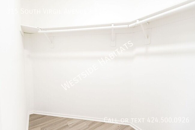 Building Photo - 315 S Virgil Ave