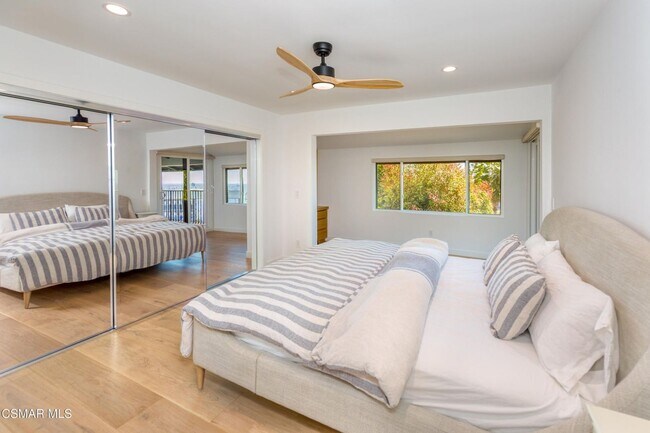 Building Photo - Must see this luxurious short-term, furnis...