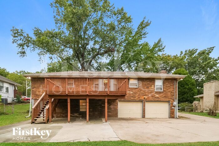 Building Photo - 5613 Manning Ave