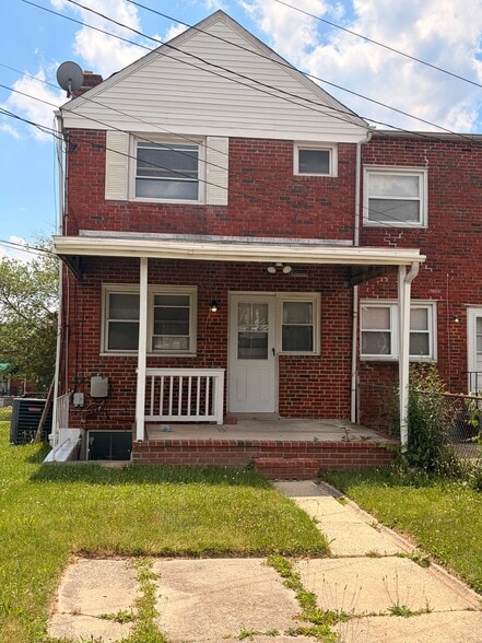 Building Photo - 7713 Hillsway Ave