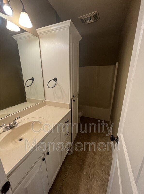 Building Photo - 24223 Chateau de Chene Blvd