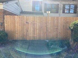 Building Photo - 3649 Haughton Ln