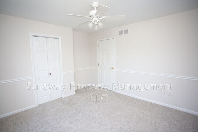 Building Photo - 24 Kathryn Ct