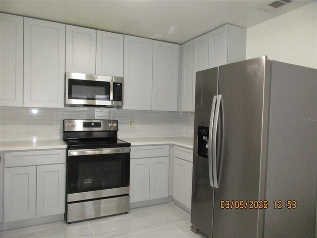 Building Photo - 200 Gemwood Ct