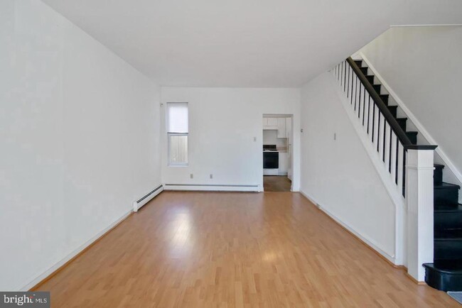 Building Photo - 3032 Memphis St