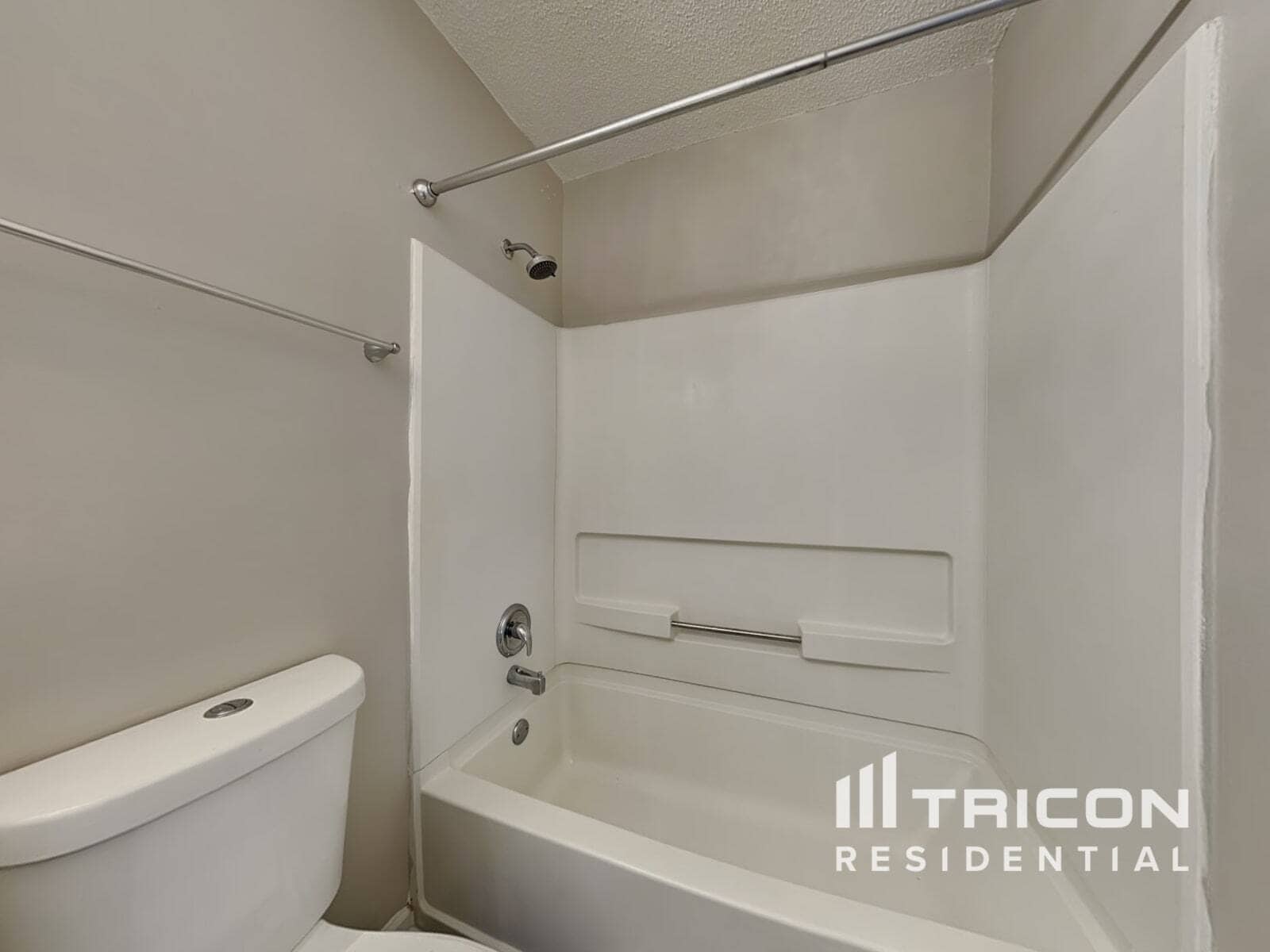 Building Photo - 390 Cascade Rise Ct SW