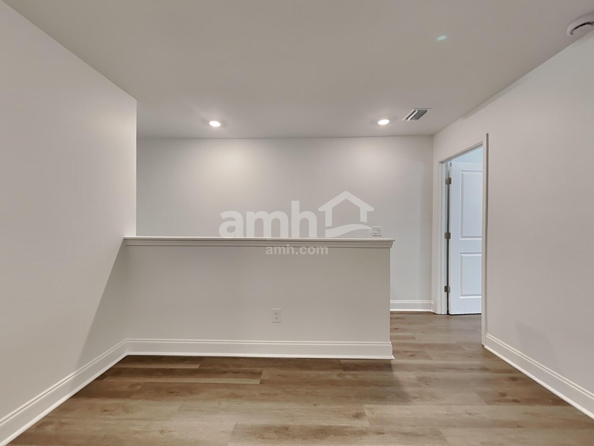 Building Photo - 563 Plumeria Ln