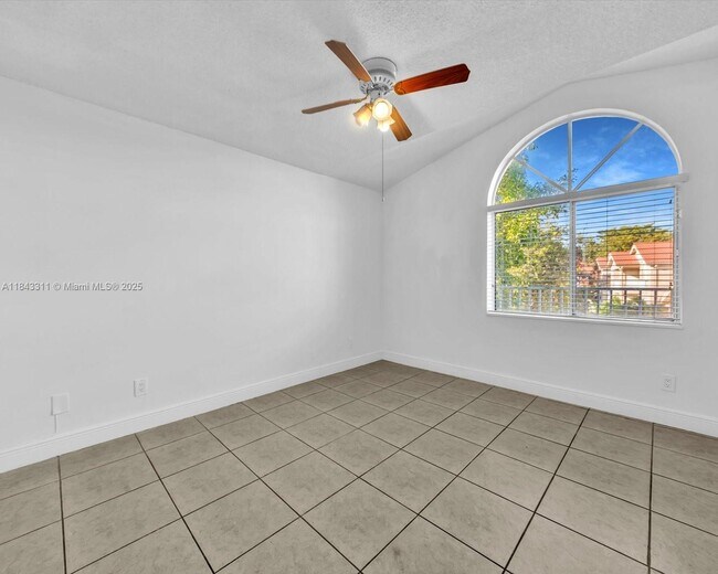 Building Photo - 15770 SW 106th Terrace