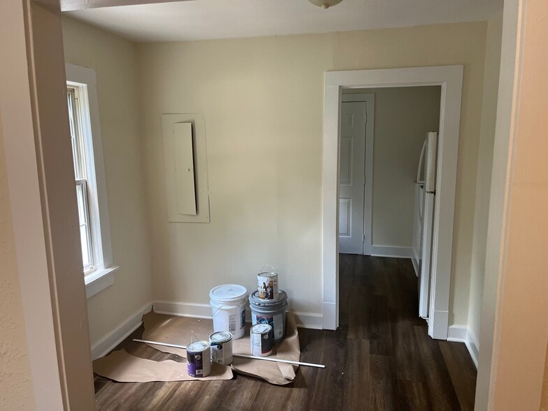 Dining Area - 708 East St