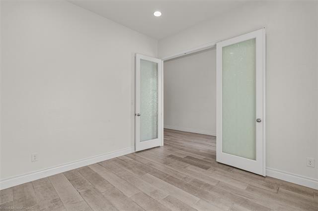 Building Photo - 1009 Queens Lk Trl