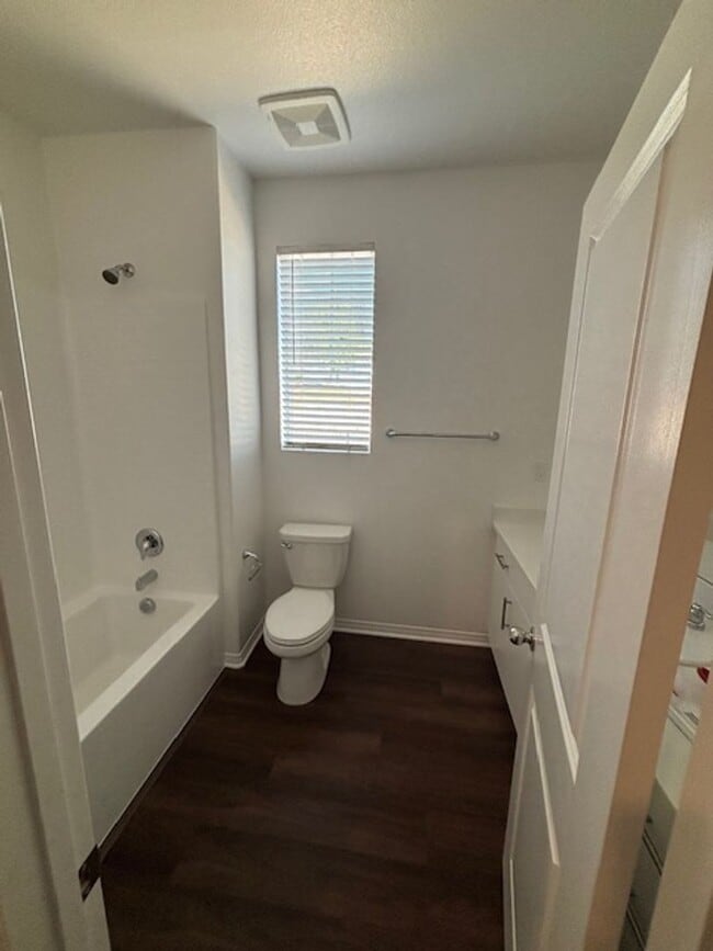 Building Photo - ***Ready Now! Beautiful Wildomar Condo  3 Bed / 3 Bath