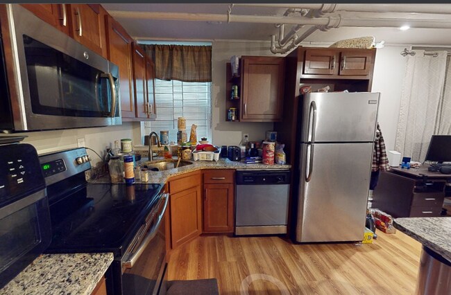 Primary Photo - 9 Forest St