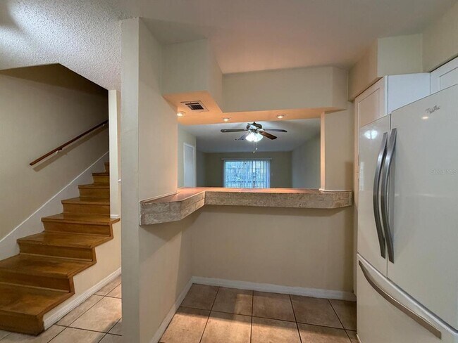 Building Photo - 7501 Gallineta Ct