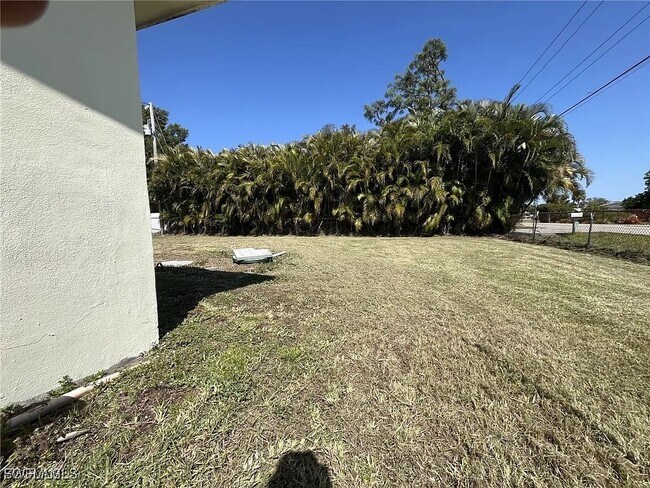 Building Photo - 138 Brooks Rd