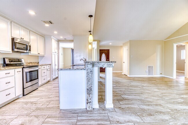 Building Photo - 22438 Coriander Dr