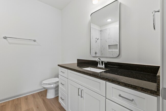 Building Photo - 106 Summer St