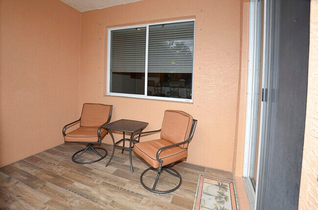 Building Photo - 2553 Langrove Ln SW