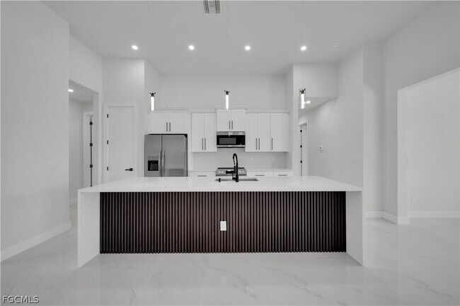 Building Photo - 373 El Dorado Blvd S