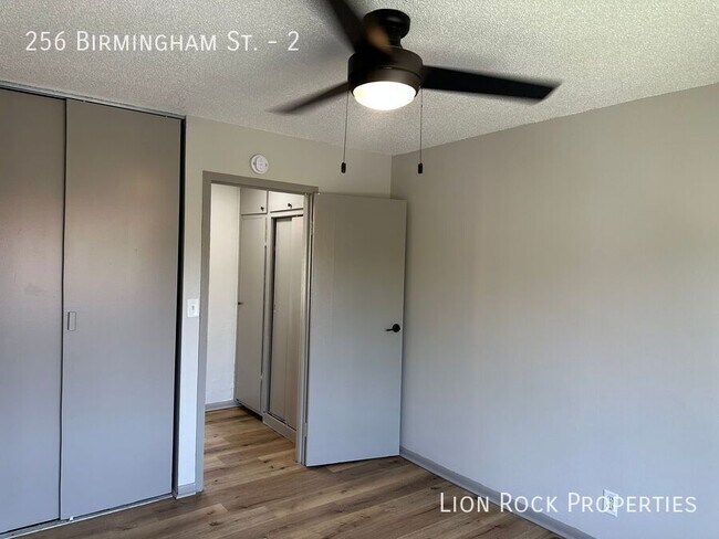 Building Photo - 256 Birmingham St