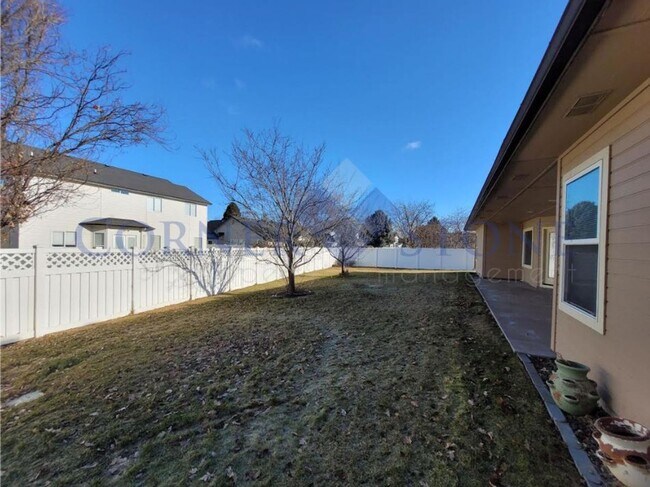 Building Photo - Wonderful Home Near GolfView Golf Course!
