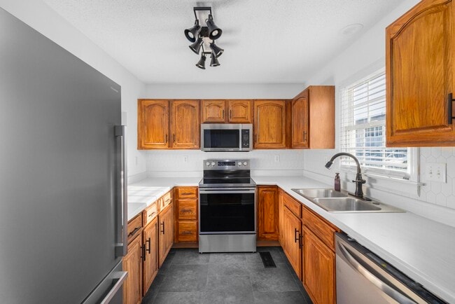 Building Photo - 152 Gray Station Rd