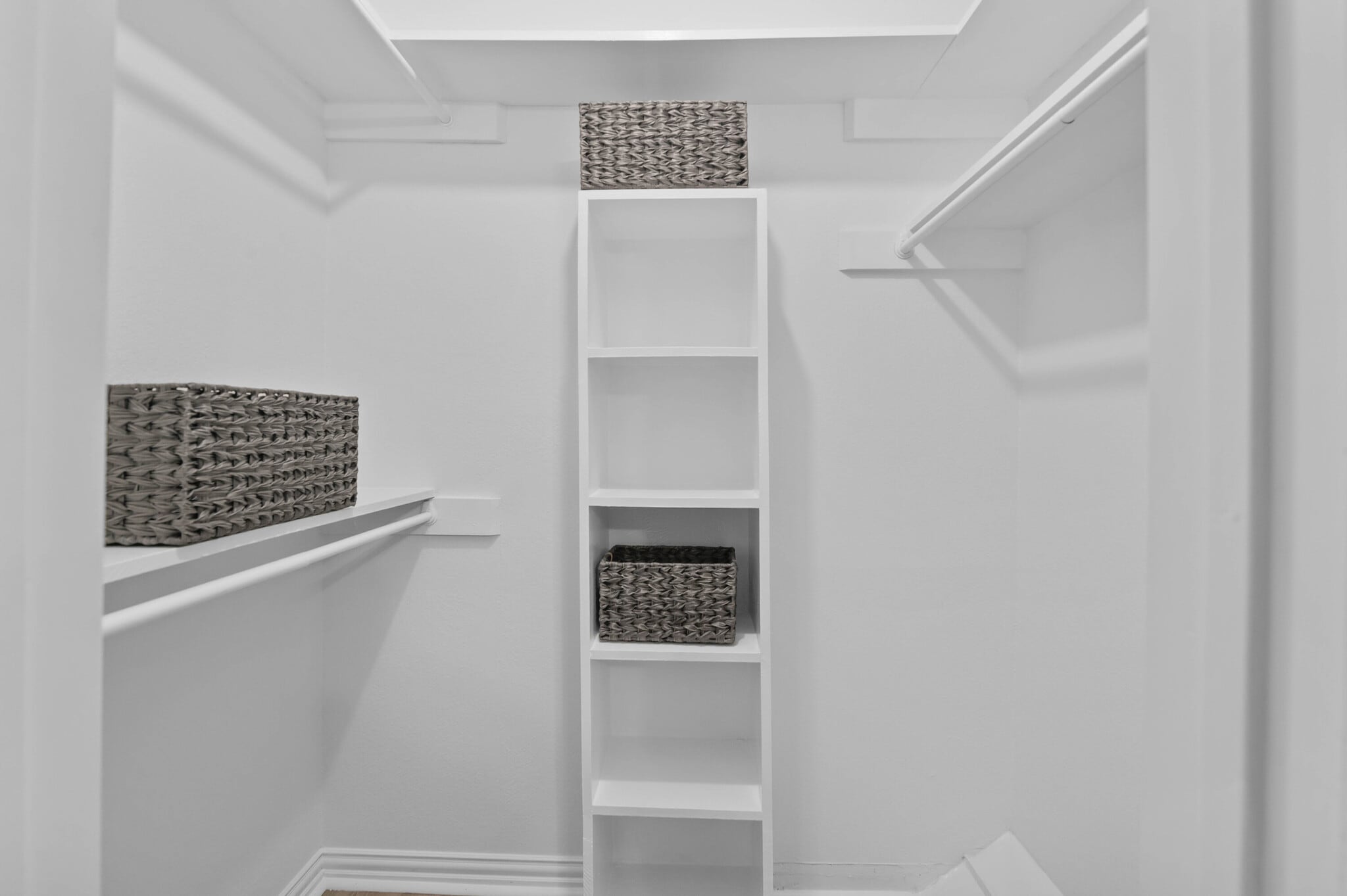 Bedroom 2 Closets - 5084 Matilda St