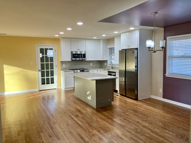 Building Photo - 3004 Nathanael Rd