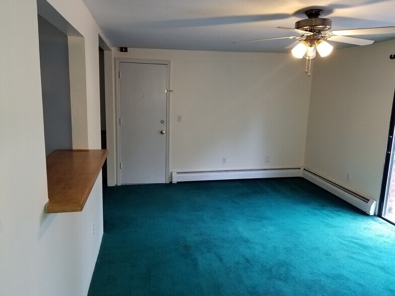 Building Photo - 80 English Village Rd