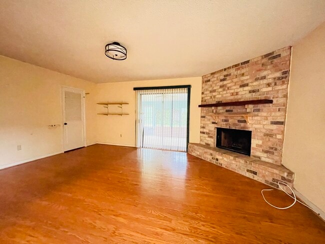 Building Photo - 441 Bellemeade Blvd