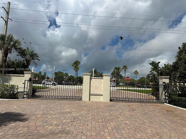 Building Photo - 4161 S US Hwy 1