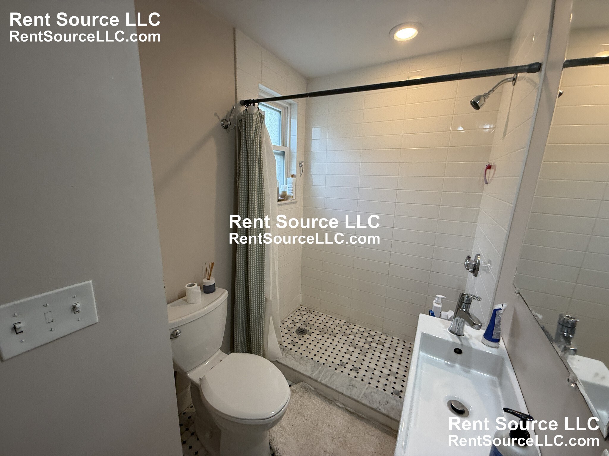 Building Photo - 23 Willard Ave