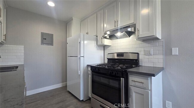 Building Photo - 17102 Emerald Ln