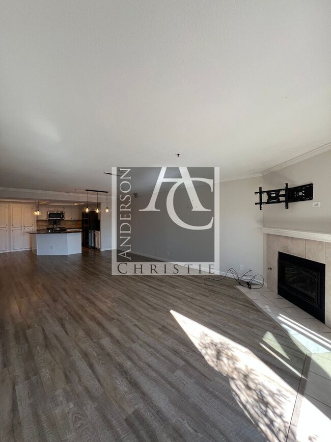 Building Photo - Luxurious 2br/2ba Ocean View Townhouse in ...