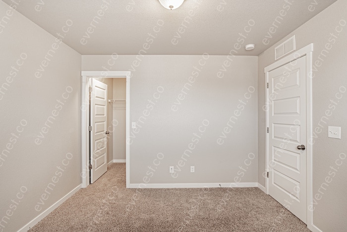 Building Photo - 2405 Falkirk Dr