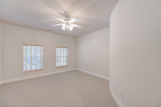 Building Photo - 22926 Emily Trace Ln