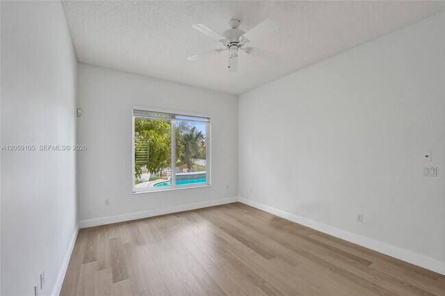 Building Photo - 2339 NW 195th Ave
