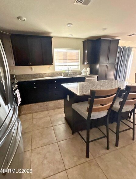 Building Photo - 8932 Coyote Blf Dr