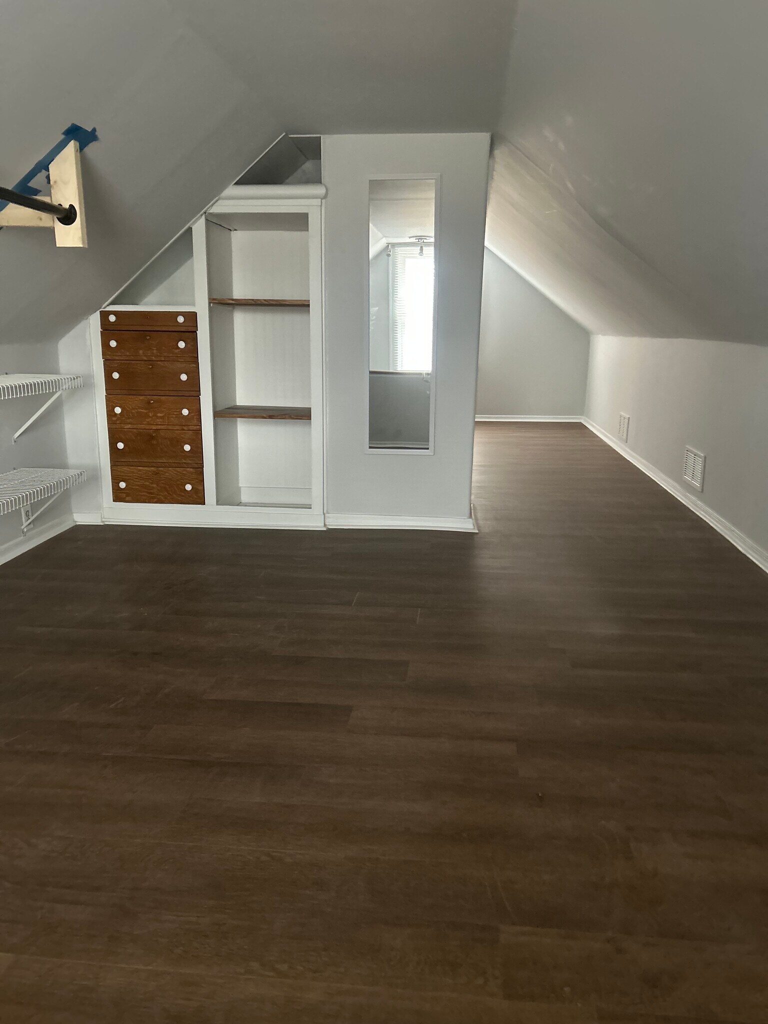 Building Photo - 9511 Gentry Ave