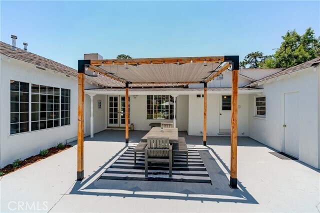 Building Photo - 367 W Camino Real Ave