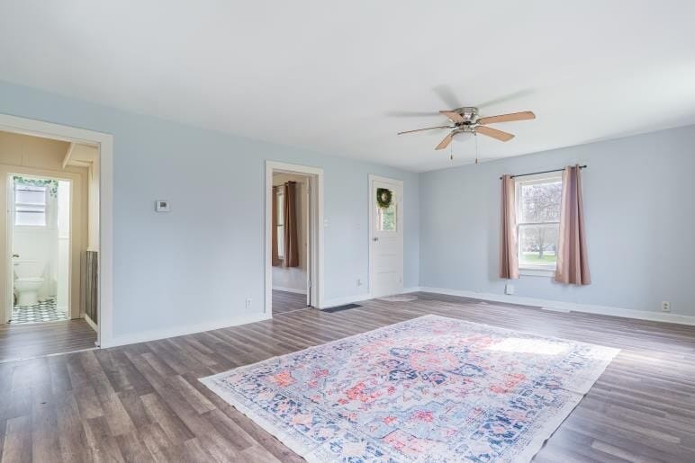 Building Photo - 721 E Cemetery Ave