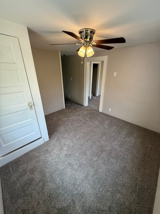 Building Photo - 1452 Honodle Ave