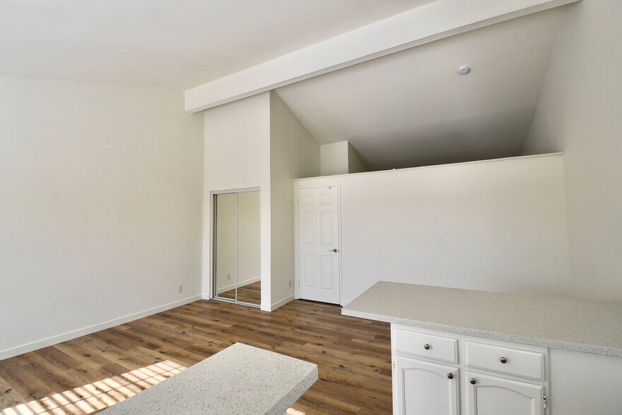 Building Photo - 5744 Colfax Ave