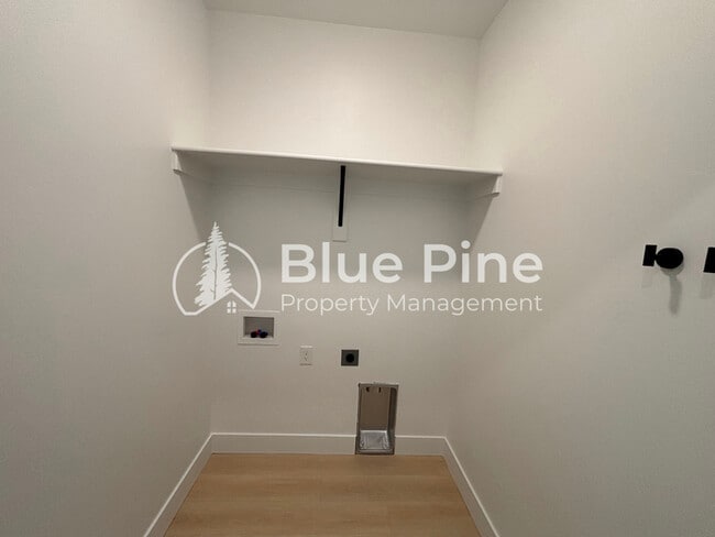 Building Photo - 1367 Latah Ave